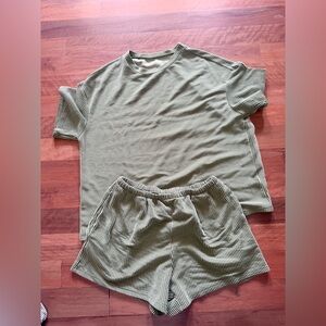 Green ribbed 2 piece set